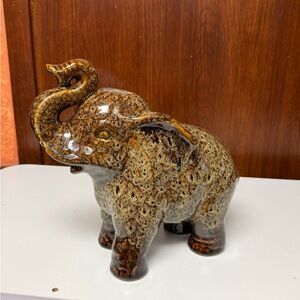 Unique mottled glaze pattern Ceramic Elephant figurine